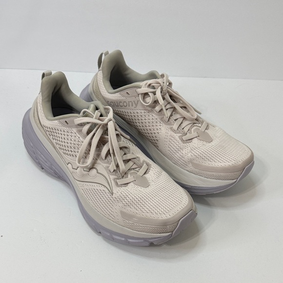 Saucony Women's Light Gray Athletic Shoes